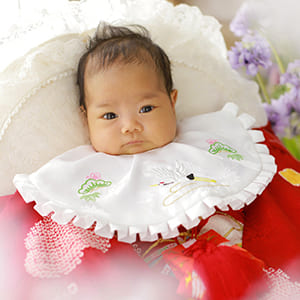 お宮参りで赤ちゃんが着る服を男女別に紹介 ブログ Efy エフィー